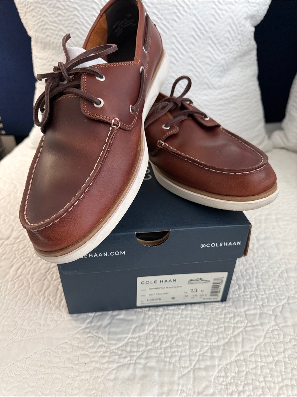 Like new Cole Haan Men’s Chestnut Brown Leather Boat Shoes, Only Worn Once.